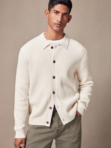 Vestes en maille Next en beige : devant