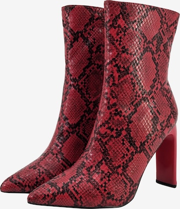 faina Ankle Boots in Red