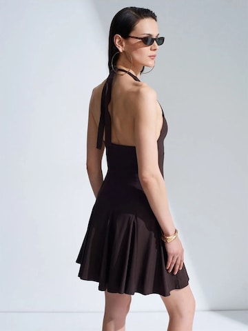 Dilvin Dress 'Mini' in Brown