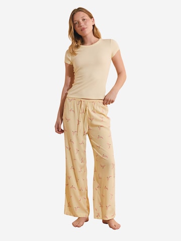 Pantaloncini da pigiama 'Solaris' di ETAM in giallo