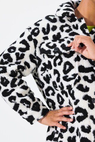 Angel of Style Between-season jacket in White