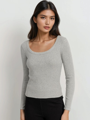 T-shirt Hiccup en gris : devant