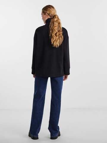 PIECES Sweatshirt 'SELINA' i svart