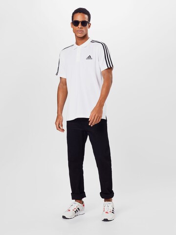 ADIDAS SPORTSWEAR Λειτουργικό μπλουζάκι 'Essentials' σε λευκό