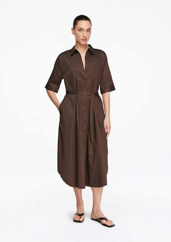 Robe-chemise COMMA en marron : devant
