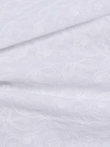 Marie Lund Blouse in White