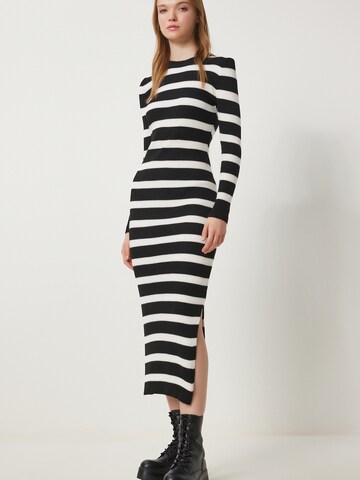 Happiness İstanbul Strikkjole i sort