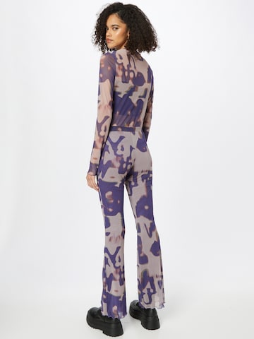 Bootcut Pantalon 'Cecile' WEEKDAY en violet