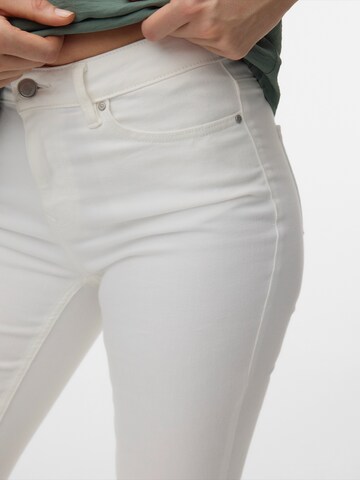 VERO MODA Skinny Jeans 'VMFlash' in White