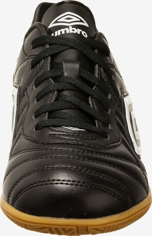 Chaussure de foot UMBRO en noir