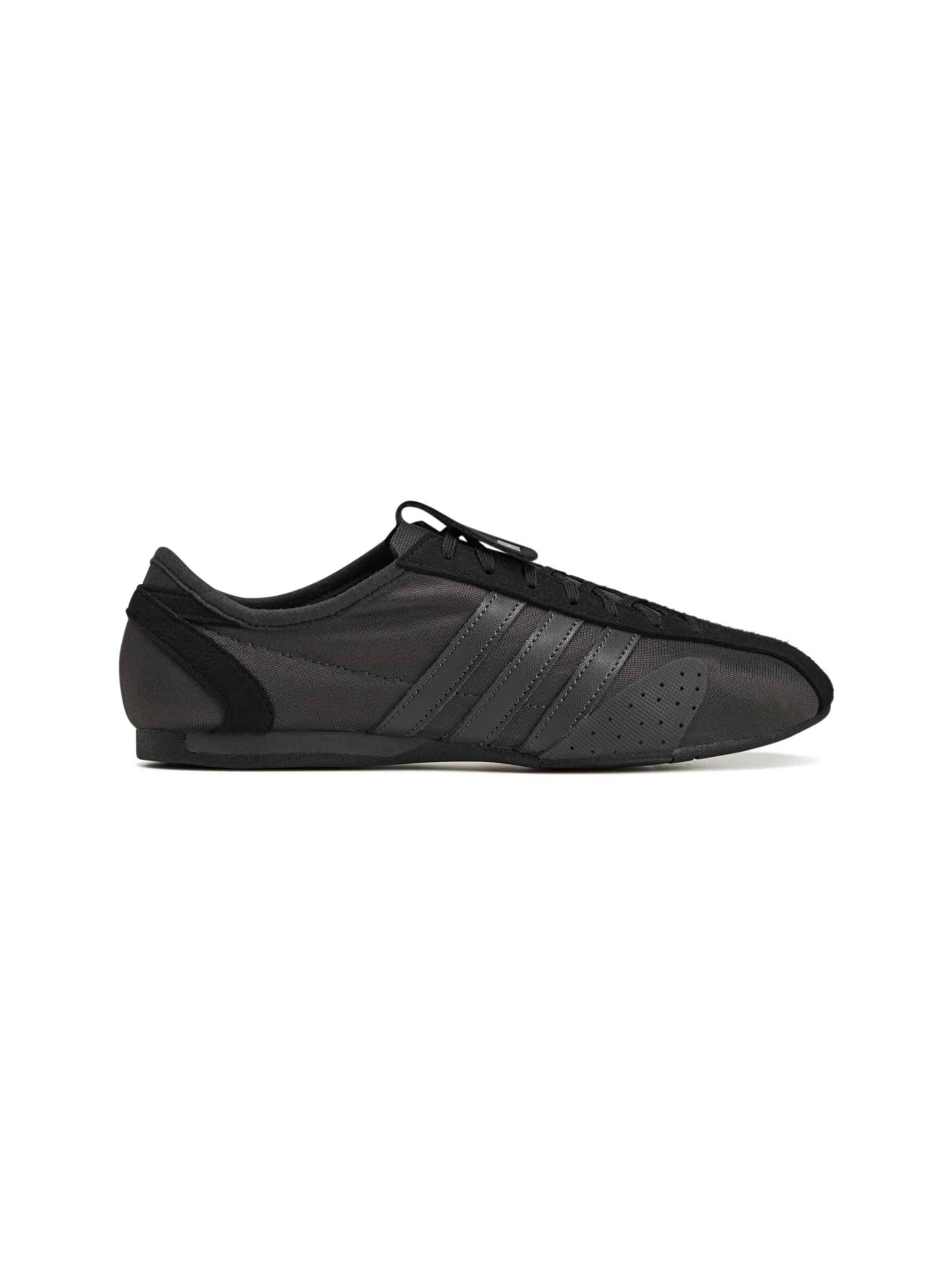 ADIDAS BY STELLA MCCARTNEY Спортивная обувь 'aSMC SPW 76' в Черный: спереди