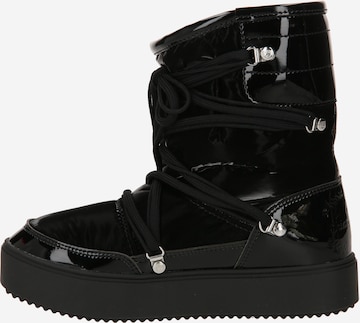 Boots da neve di Chiara Ferragni in nero