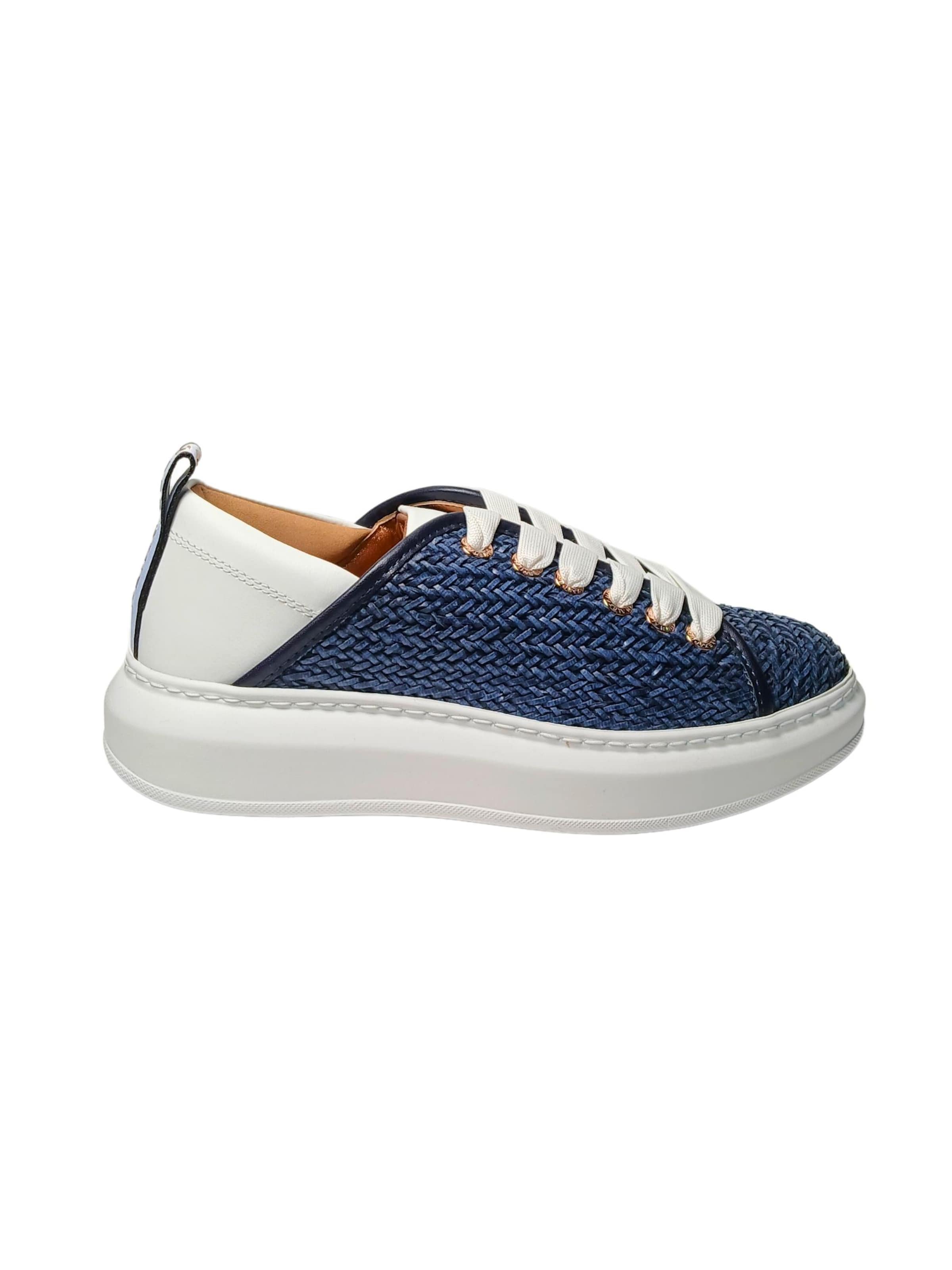 Baskets basses Alexander Smith en bleu : devant