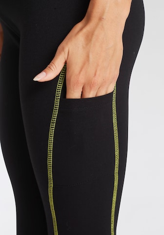 LASCANA ACTIVE Skinny Sportbroek in Zwart