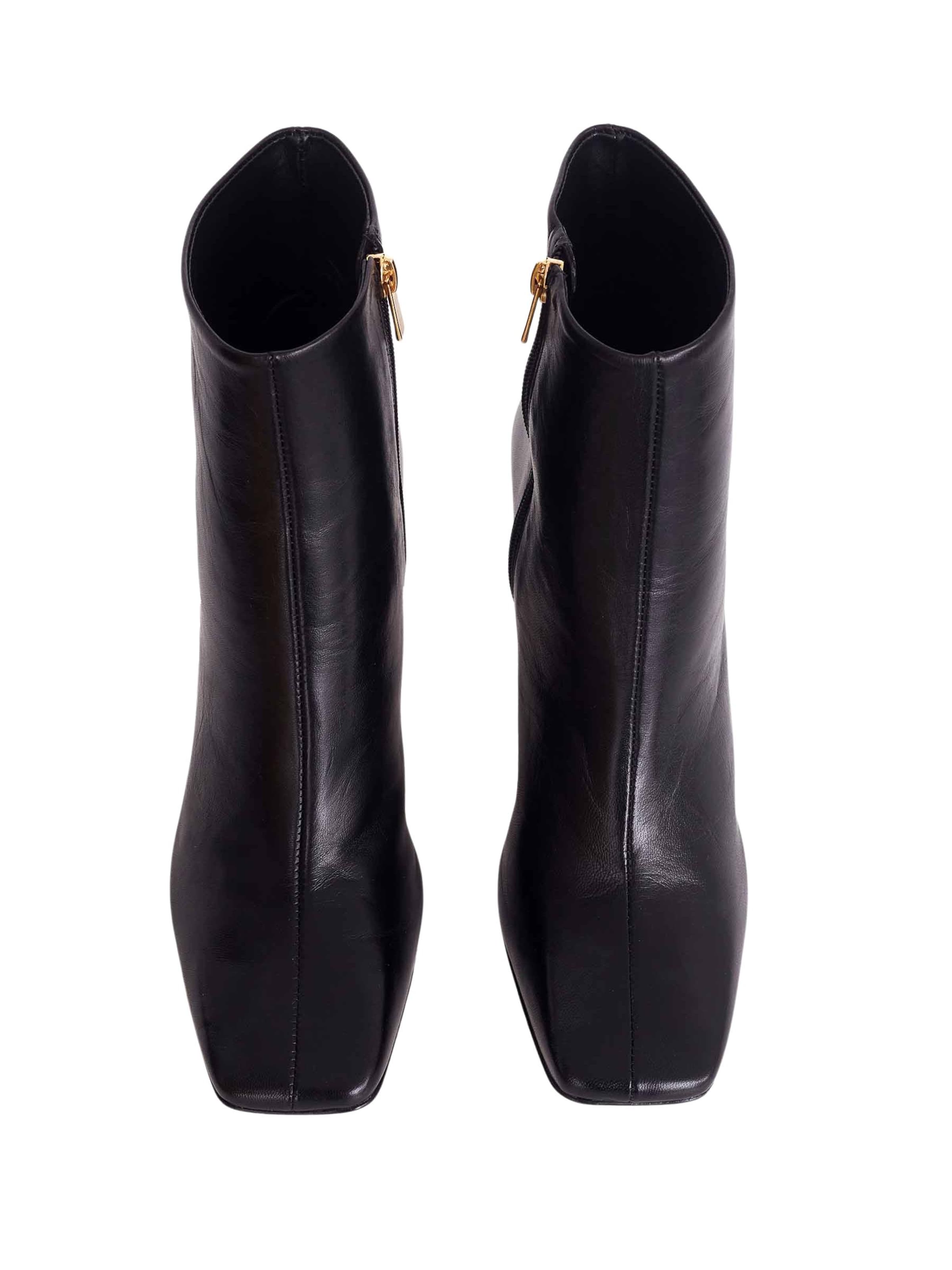 Ankle boots 'Bottines Mangara Senna en cuir noir' di Mangara Atelier in nero