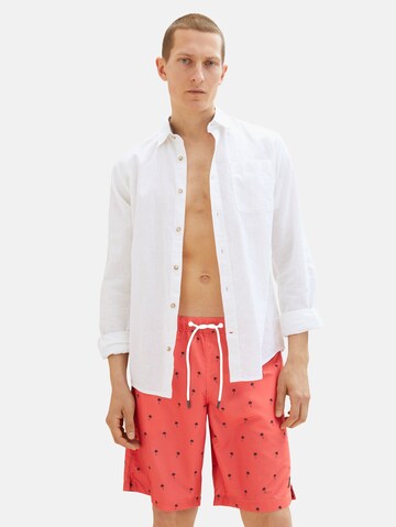 TOM TAILOR Badeshorts in Rot