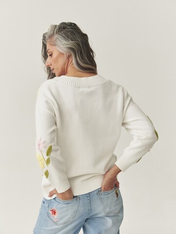 Pullover di TATUUM in bianco