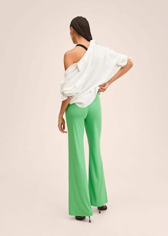 évasé Pantalon 'Nica' MANGO en vert