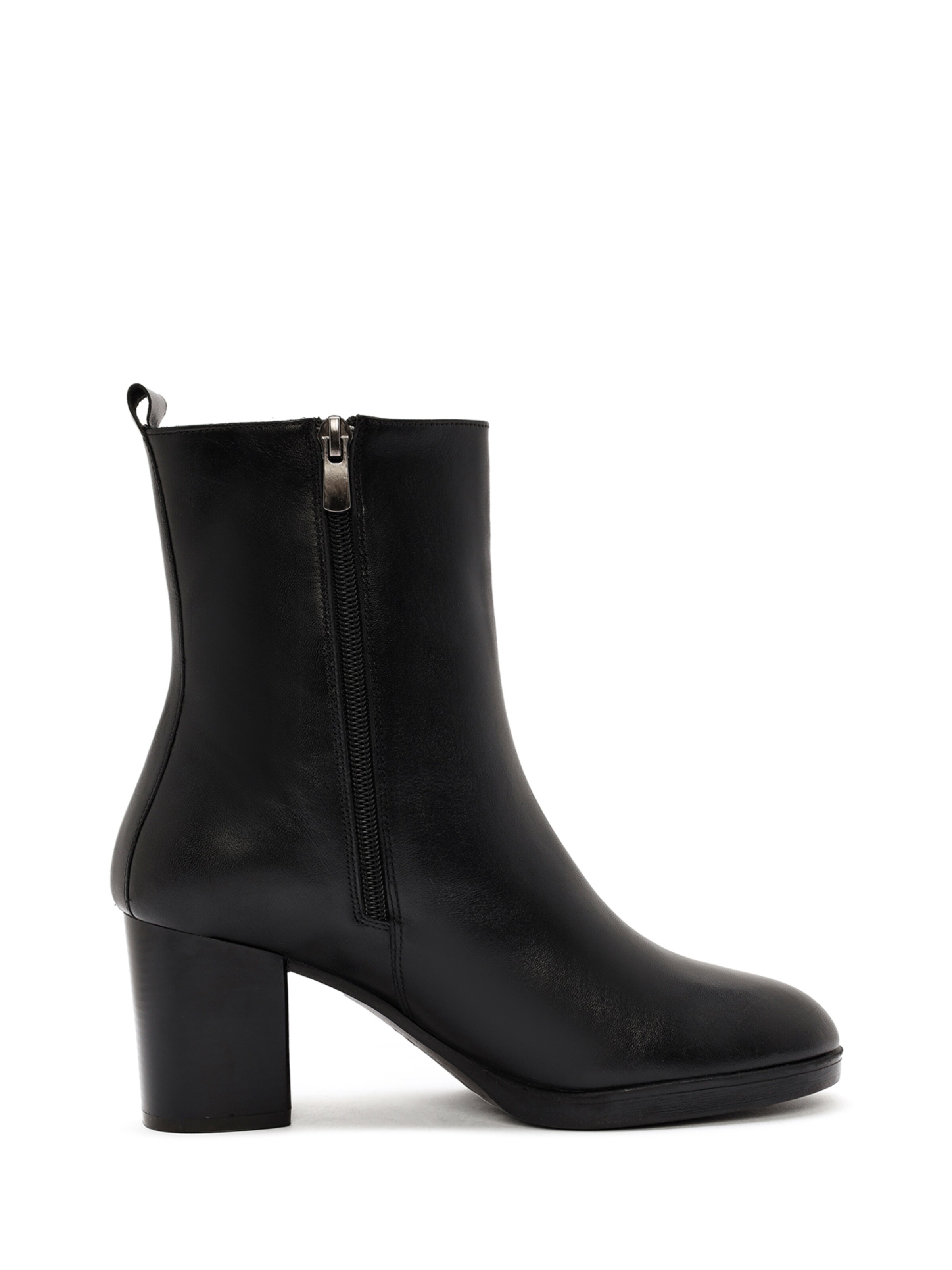 Derimod Ankle Boots in Black