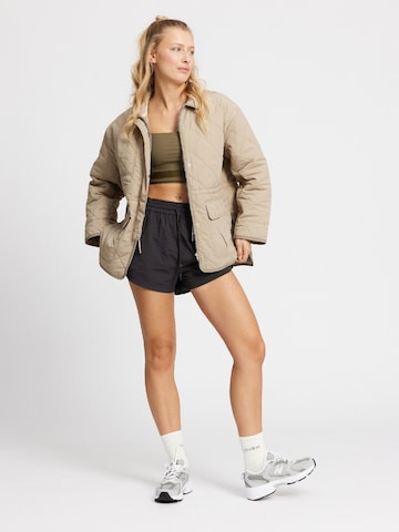 Veste mi-saison 'Lyon' rethinkit studios en beige