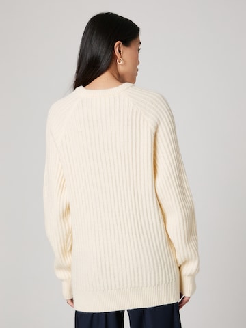 ABOUT YOU x Alvaro Soler Sweater 'Gian' in Beige