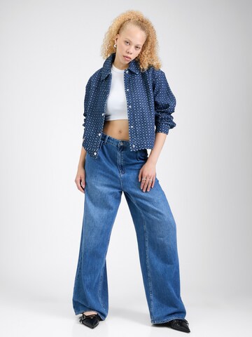 VILA Between-Season Jacket 'VISILVER' in Blue