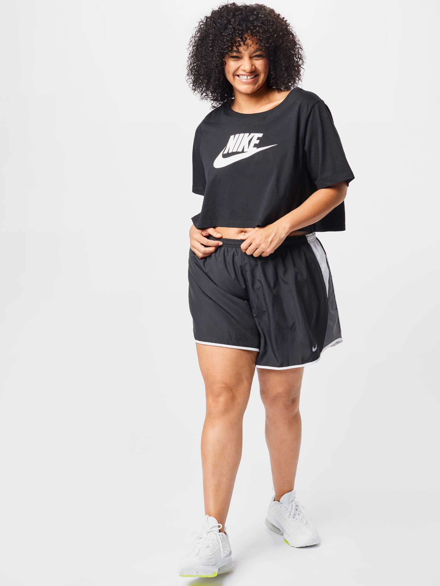 Nike Sportswear Shirt in Schwarz 