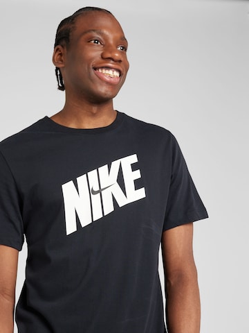 NIKE Functioneel shirt 'NOVELTY' in Zwart