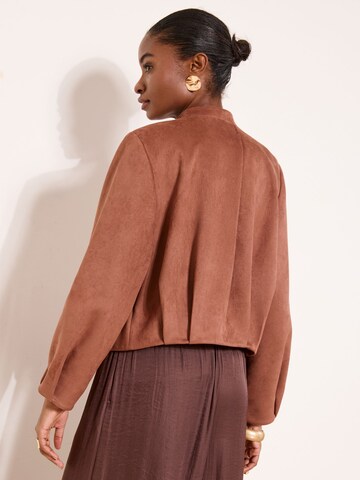 Lipsy Демисезонная куртка в Коричневый