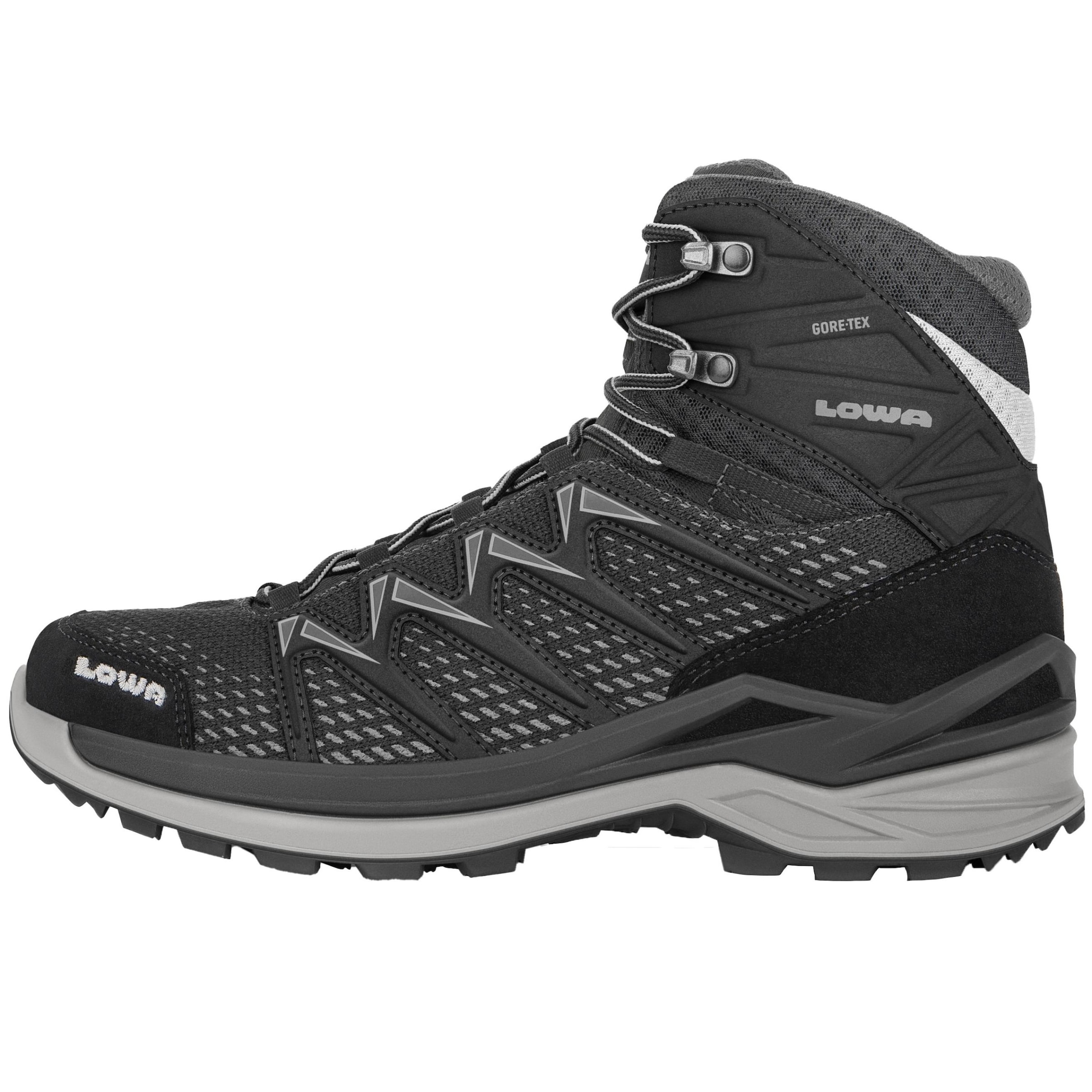 LOWA Outdoorschuh 'Innox Pro' in Schwarz: Vorderseite