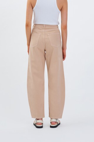 Aligne Loose fit Jeans in Beige