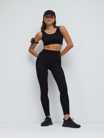 No Matter What Skinny Legíny – černá: přední strana