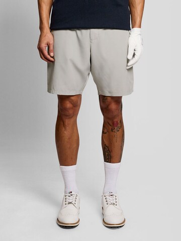 Regular Pantalon de sport Lyle & Scott en gris : devant