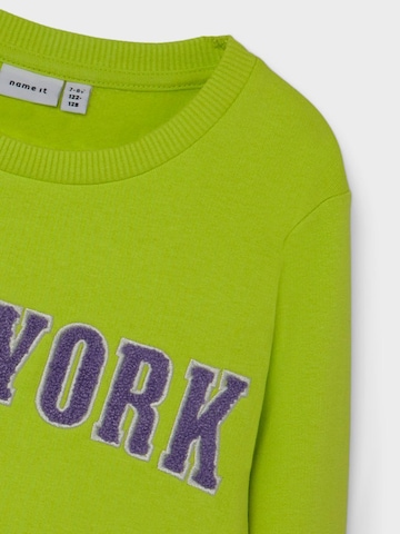 NAME IT Sweatshirt ' NEW YORK ' in Green