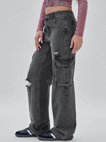 GUESS Loosefit Jeans in Grau