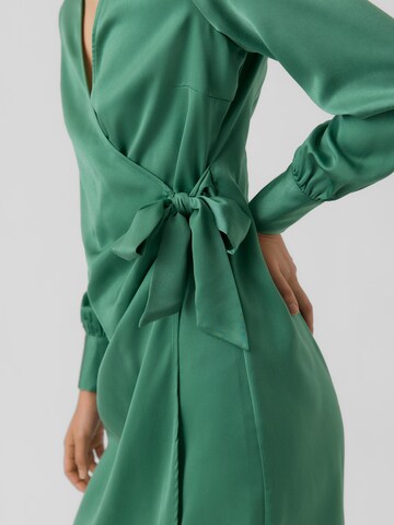 VERO MODA Sukienka 'Disa' w kolorze zielony