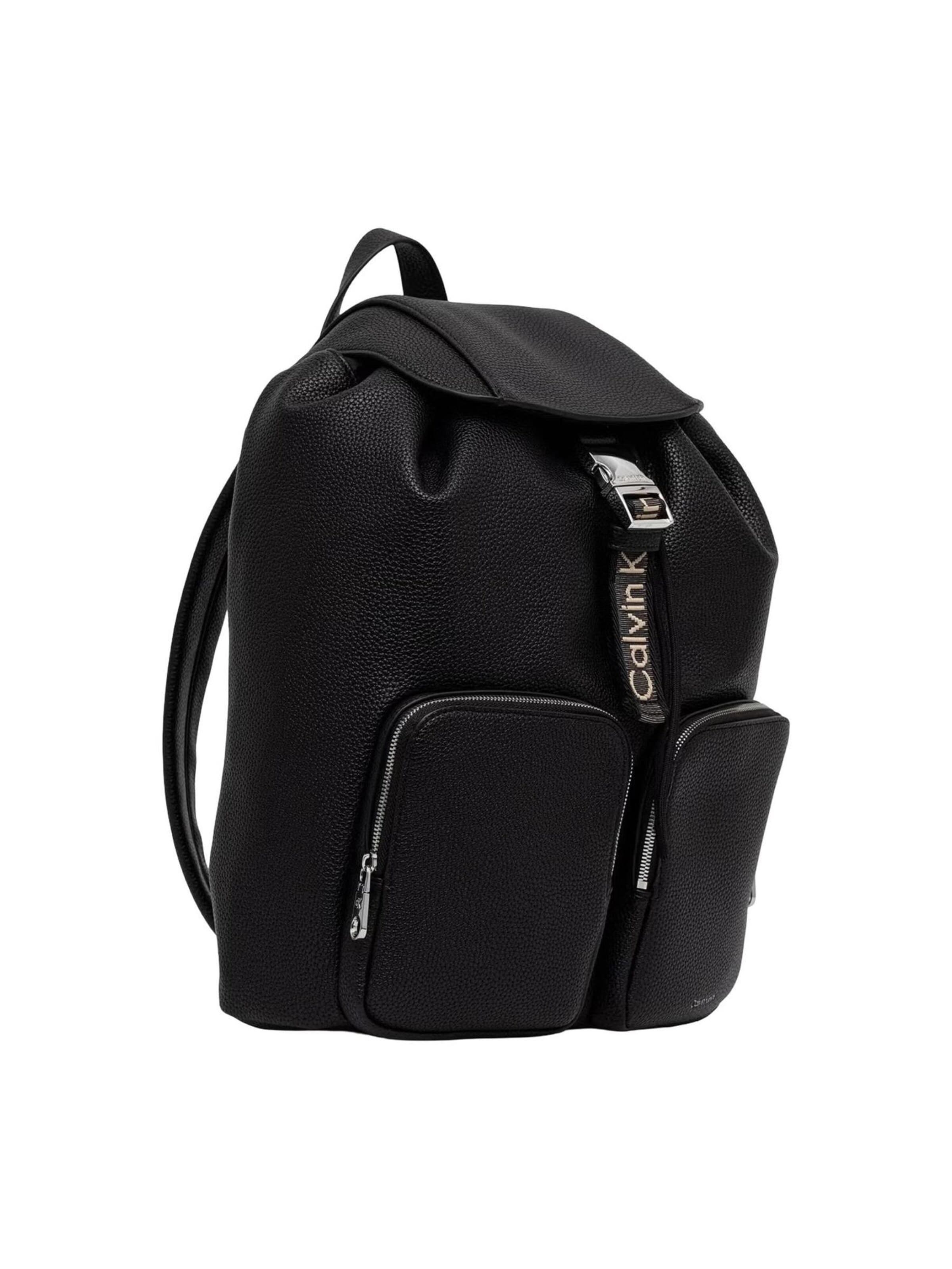 Zaino 'WEBBING STRAP FLAP B?ACKPACK LV04F3645G' di Calvin Klein in nero