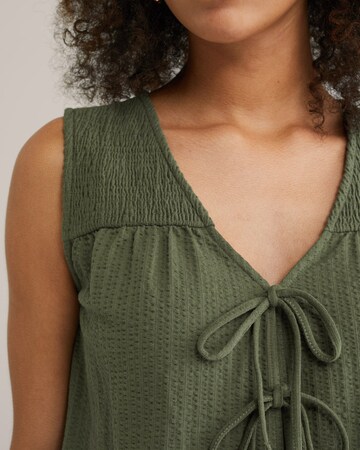 WE Fashion Blouse in Green