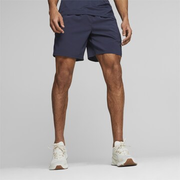 Regular Pantalon de sport PUMA en bleu : devant