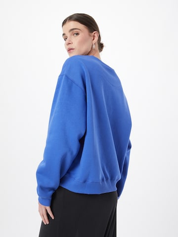 WEEKDAY Sweatshirt 'Essence Standard' in Blau