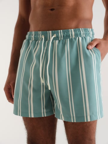 ABOUT YOU x Kevin Trapp Badeshorts 'Ilias' in Blau: predná strana