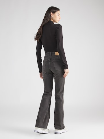 Flared Jeans di WEEKDAY in nero