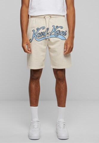 Karl Kani Regular Shorts in Beige: predná strana