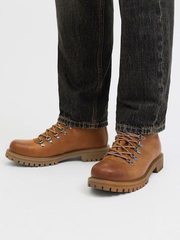 JACK & JONES Μπότες με κορδόνια 'JFWDAMIAN' σε καφέ