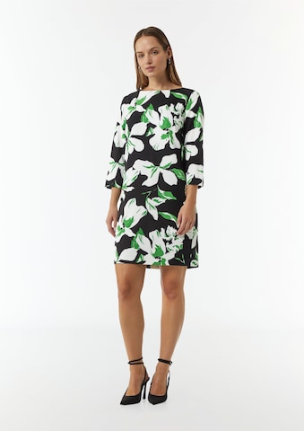 melns COMMA Kleita