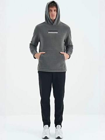 Tommy Life - Sweatshirt em cinzento