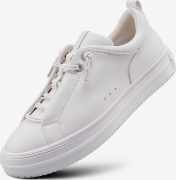 Slip on GIESSWEIN en blanc : devant