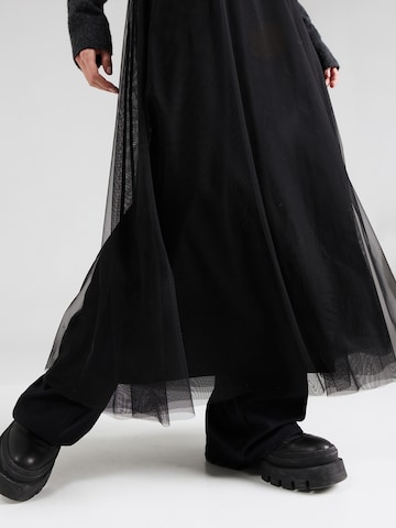 NÜMPH - Falda en negro