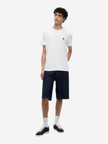 Maglietta 'DM0DM20322' di Tommy Jeans in bianco