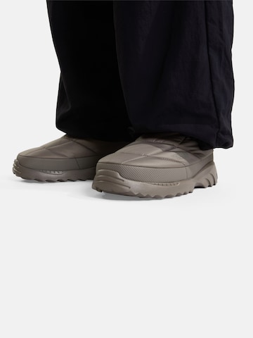 pelēks THE NORTH FACE Klasiski zābaki 'Nuptse'